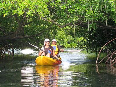 kayaking-in-havelock-island-andaman